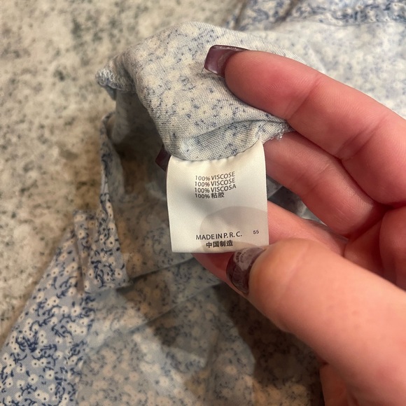 Brandy Melville White and Blue Floral Short wrap dress - Picture 4 of 4